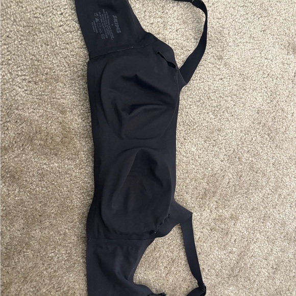 Skims Naked Scoop Bralette - Picture 6 of 6